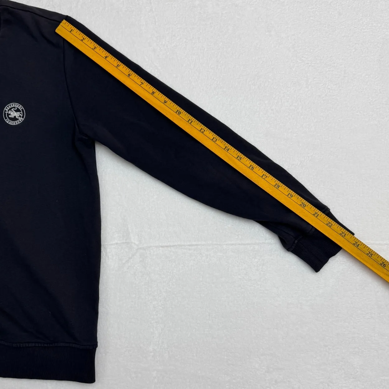 Burberry Crest Logo Crewneck Sweatshirt – Navy