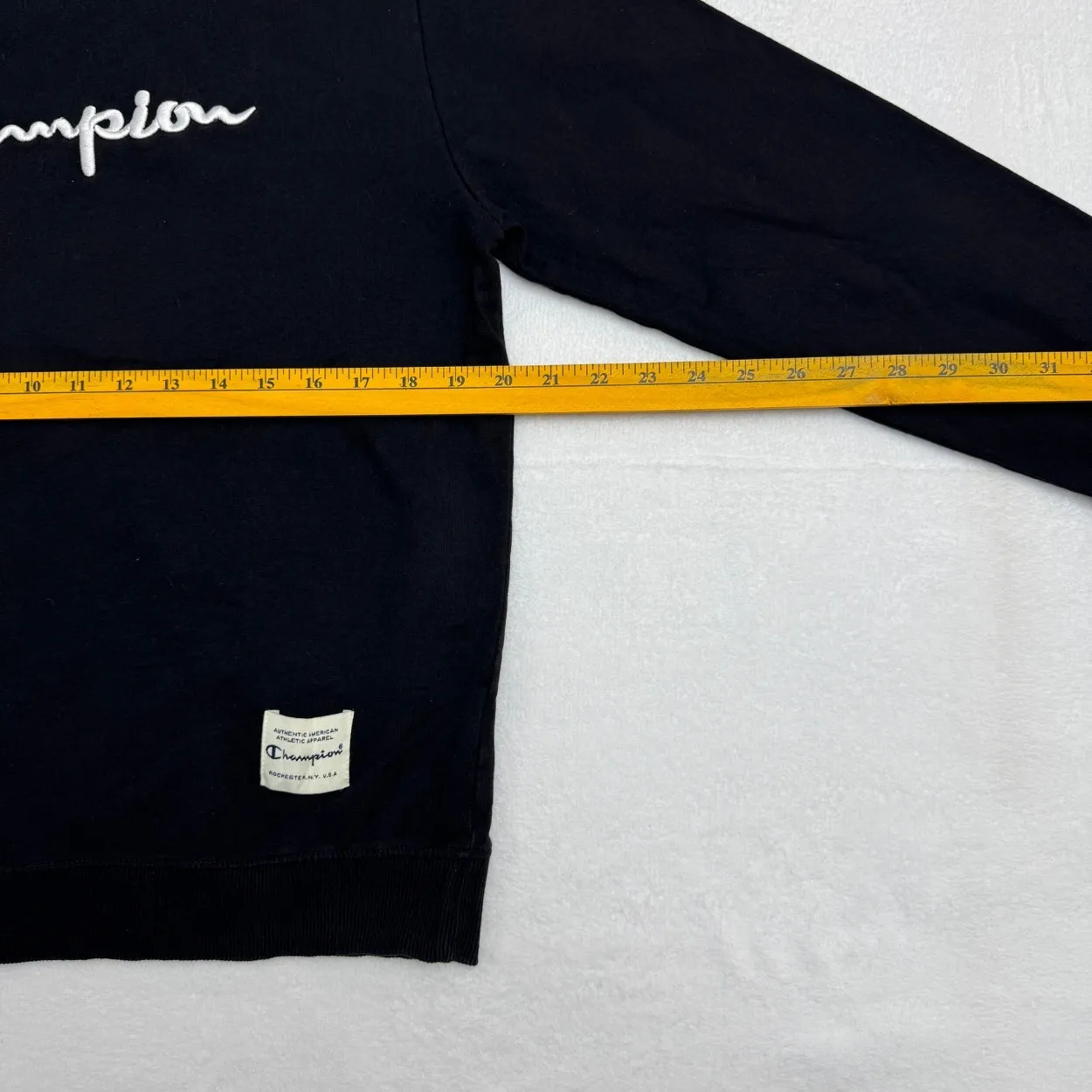 Champion Script Logo Crewneck Sweatshirt – Black