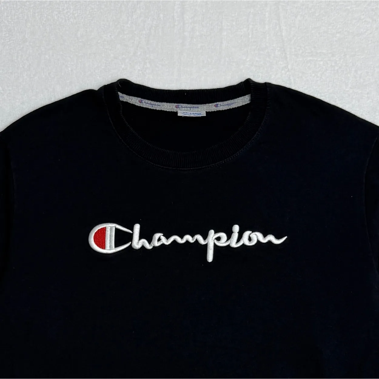 Champion Script Logo Crewneck Sweatshirt – Black
