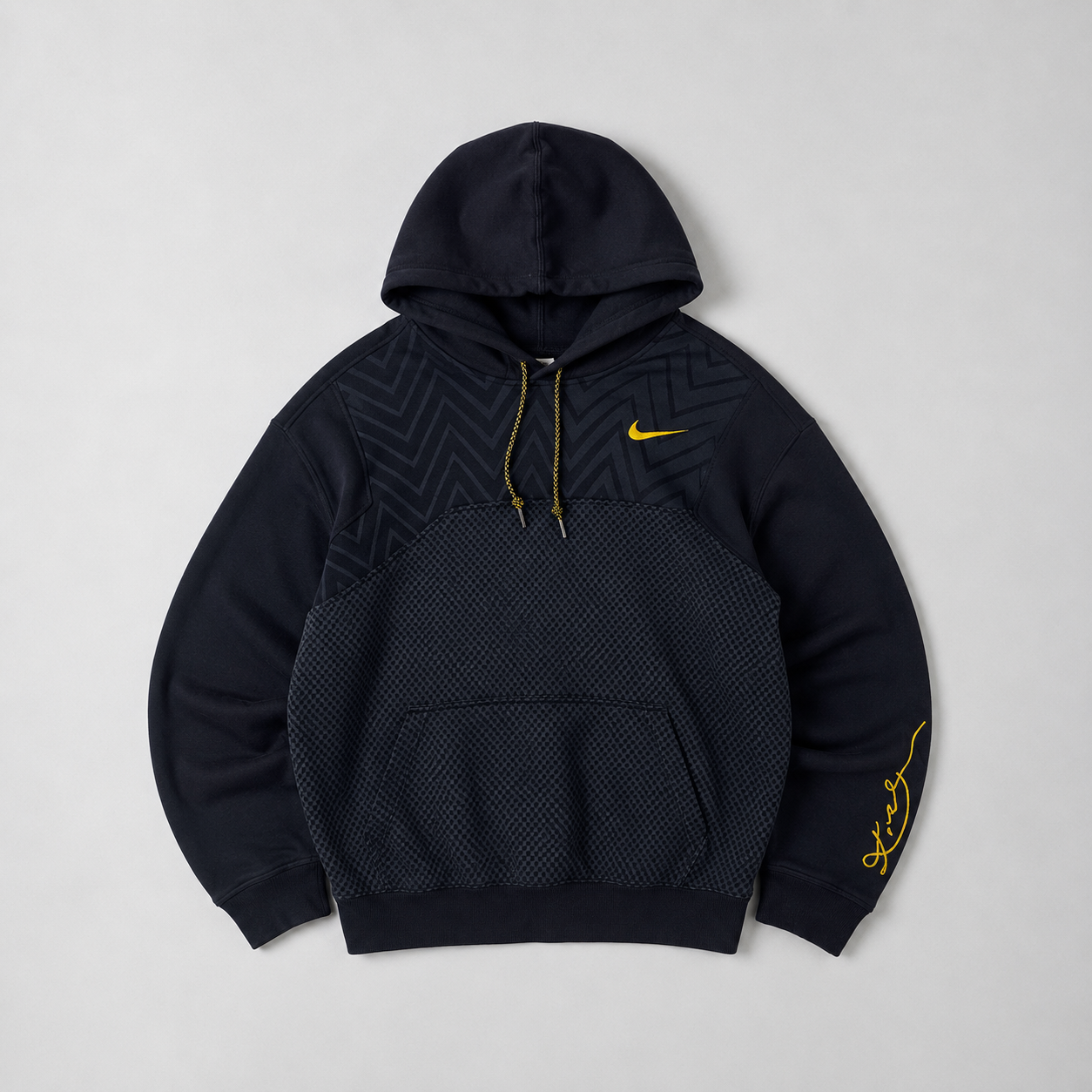 Nike Signature Mesh Panel Pullover Hoodie – Black