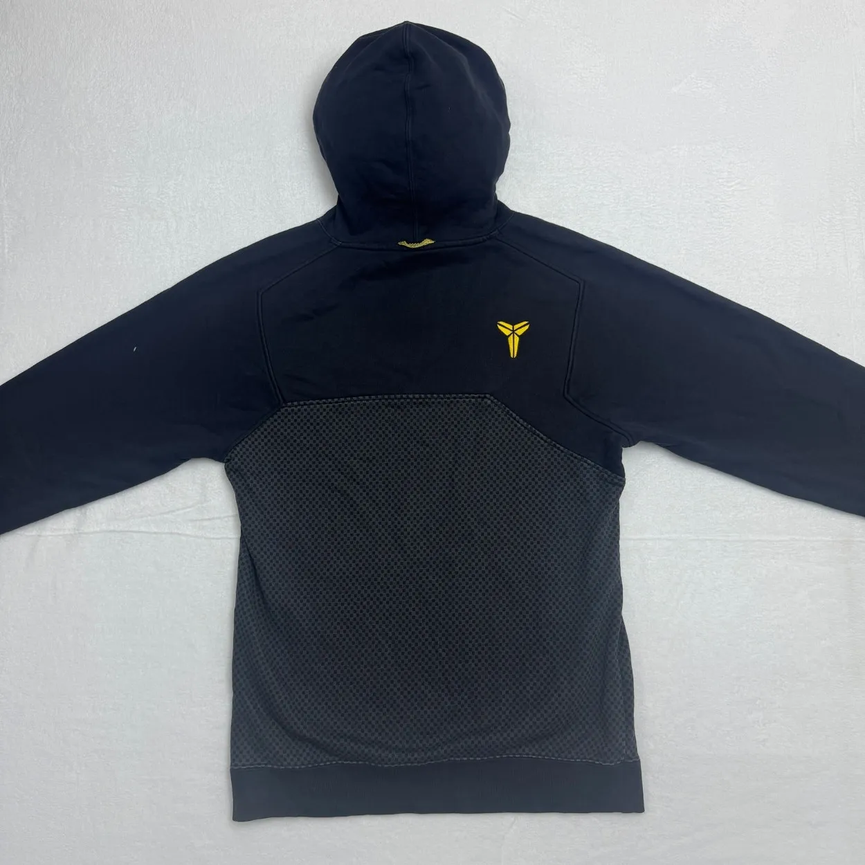 Nike Signature Mesh Panel Pullover Hoodie – Black