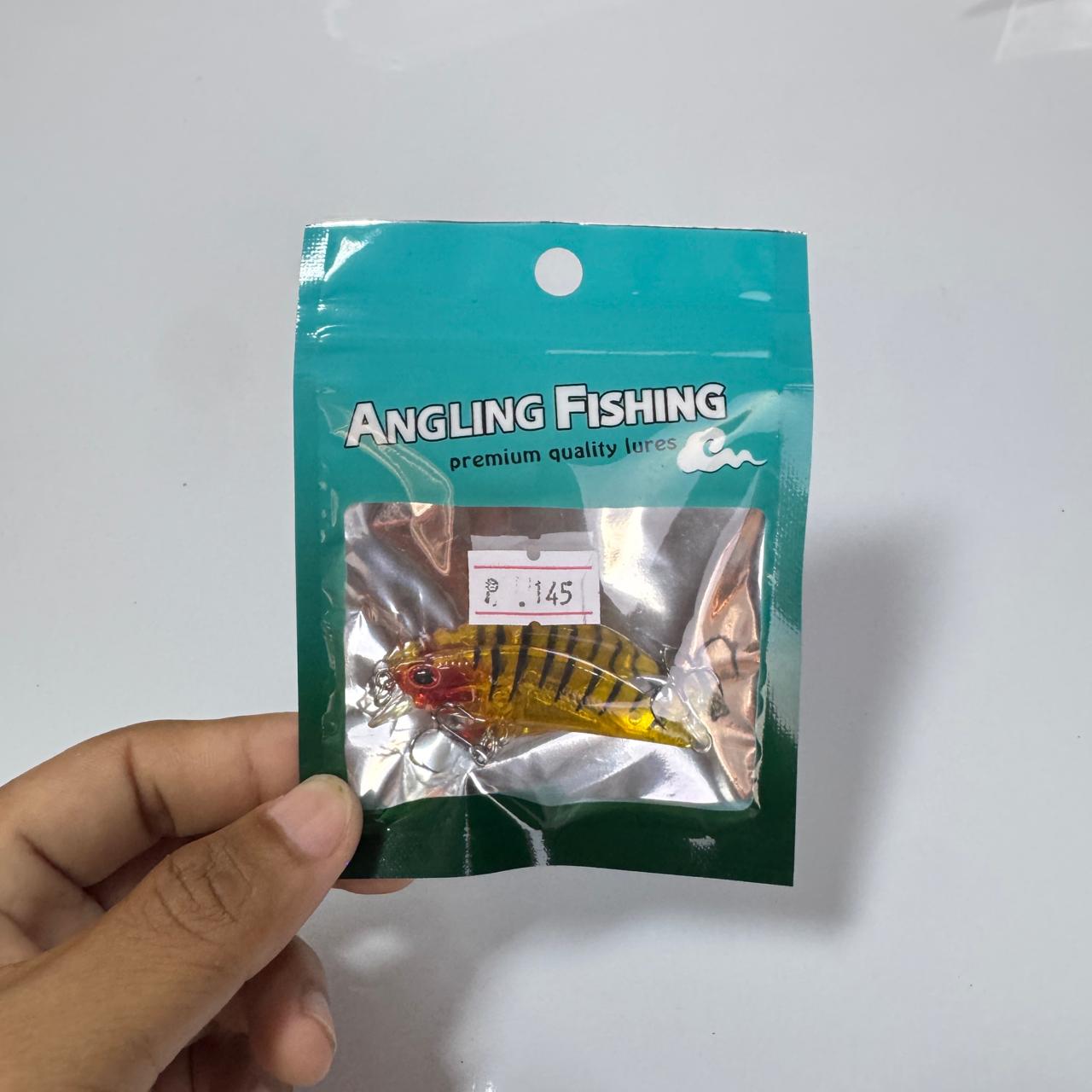 Minnow Diving Fishing Lure – Hard Bait with Treble Hooks